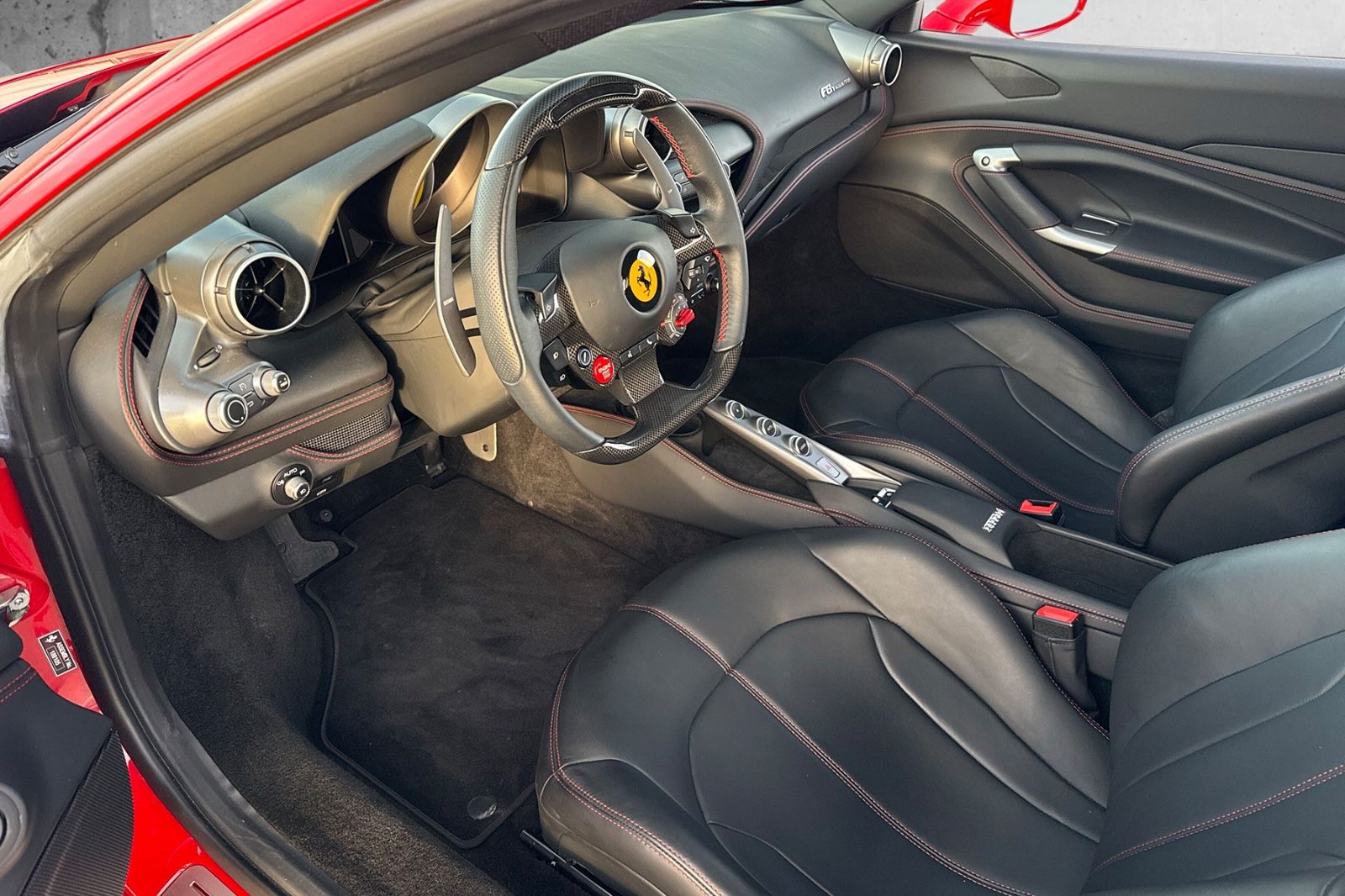 Fahrzeugabbildung Ferrari F8 Tributo*LED*Lift*Kamera*1.Hand*Dt.Auto