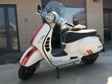 Piaggio Vespa 300 GTS hpe SUPER RACING SIXTIES - PIAGGIO SI