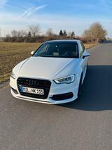 Audi A3 1.4 TFSI cod u S tronic S line Sportback ... - Audi A3 mit Benzin-Antrieb: Sportwagen, Automatik