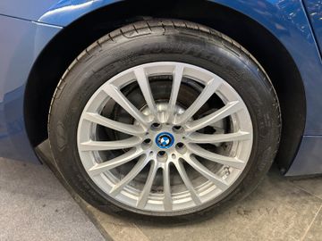 BMW 530 e Touring xDrive *Virtual Cockpit*AHK*LED*BT