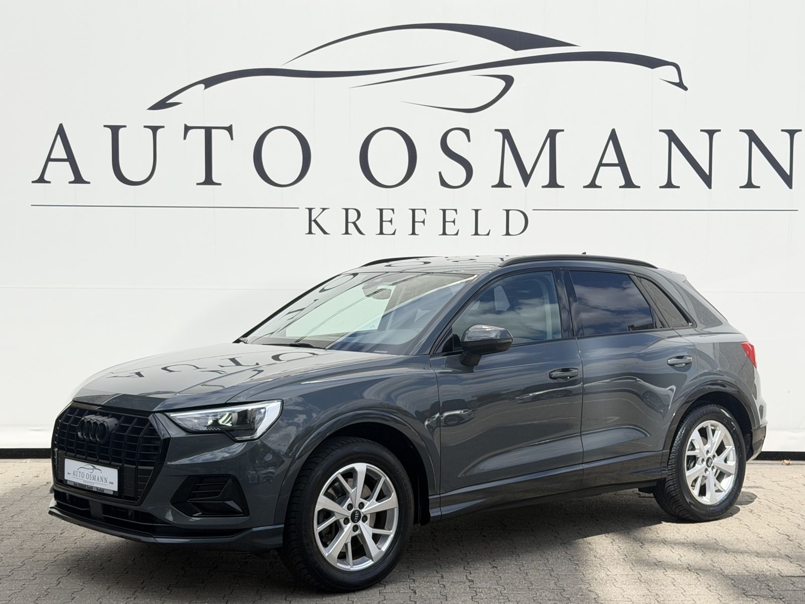 Audi Audi Q3 40 TDI quattro S tronic advanced / NAVI