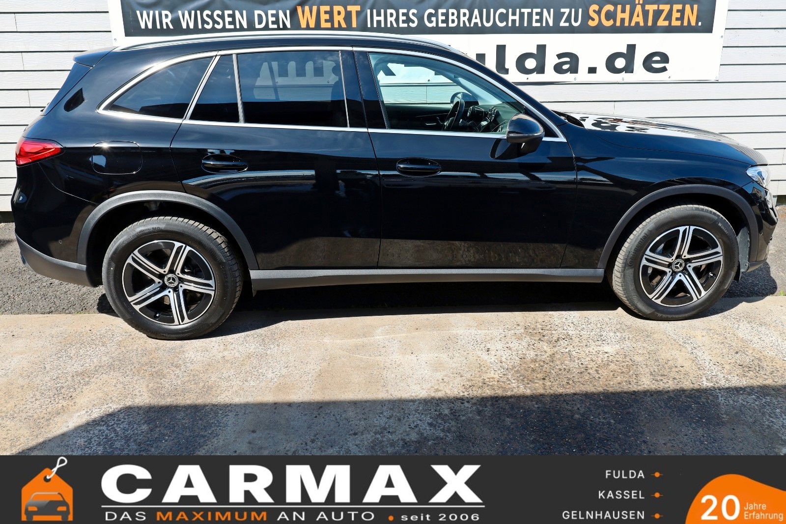 Fahrzeugabbildung Mercedes-Benz GLC 300e 4M Avantgarde T.Leder,Navi,LED,SH,Park