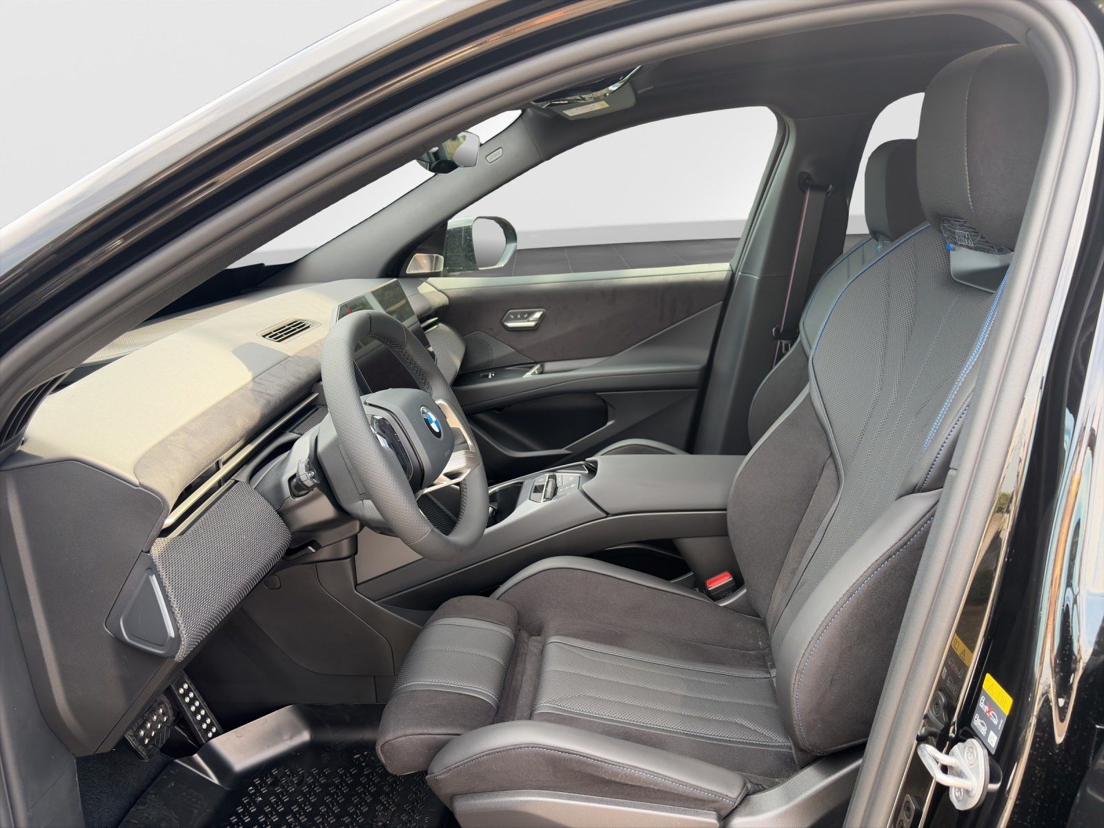 BMW iX3 - Bild 11