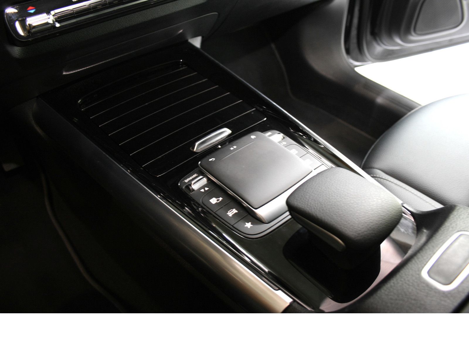 Fahrzeugabbildung Mercedes-Benz B 180 Progres.*MBUX High-End*Verkehrszeichen-Ass