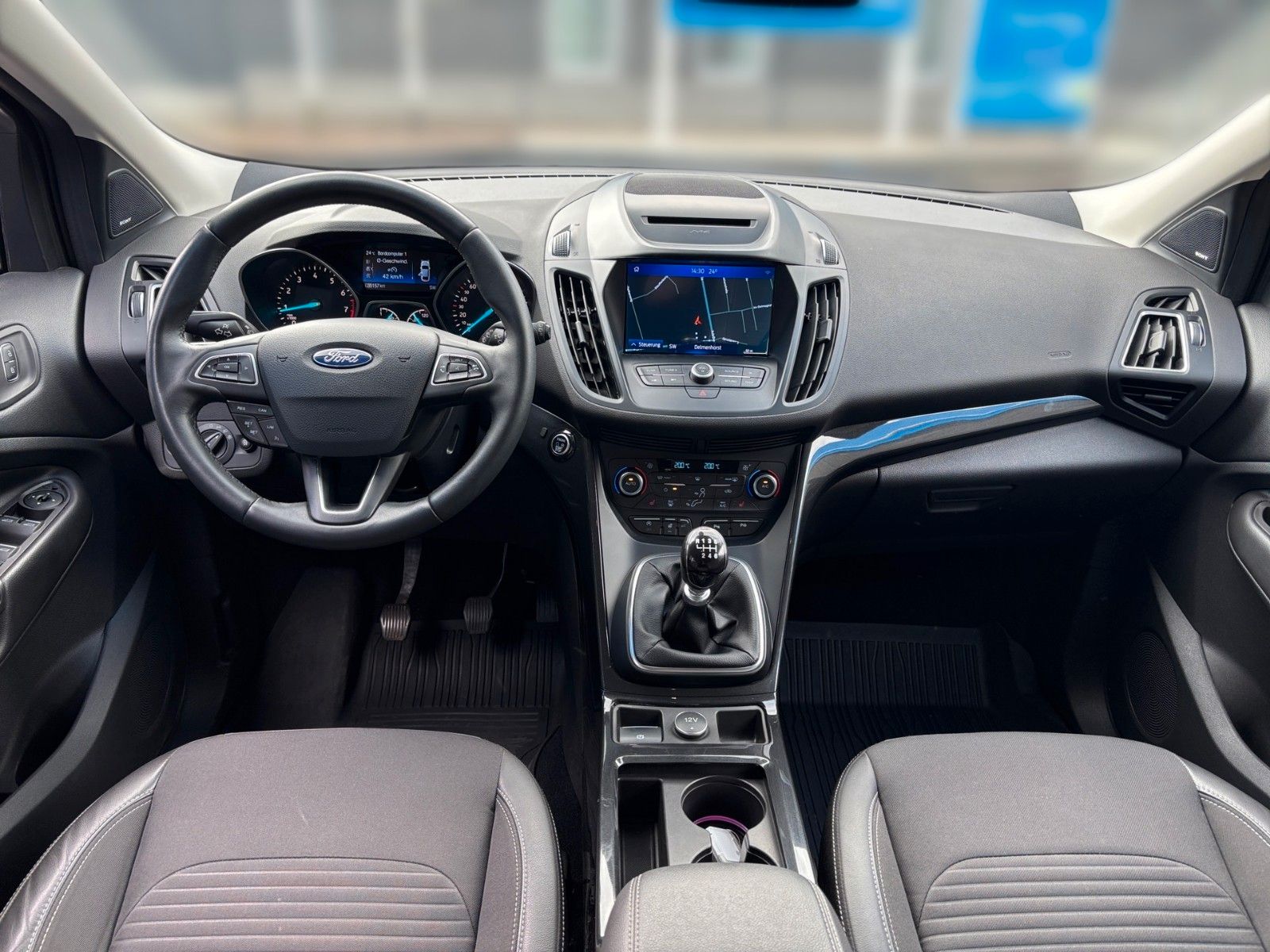 Fahrzeugabbildung Ford Kuga Titanium