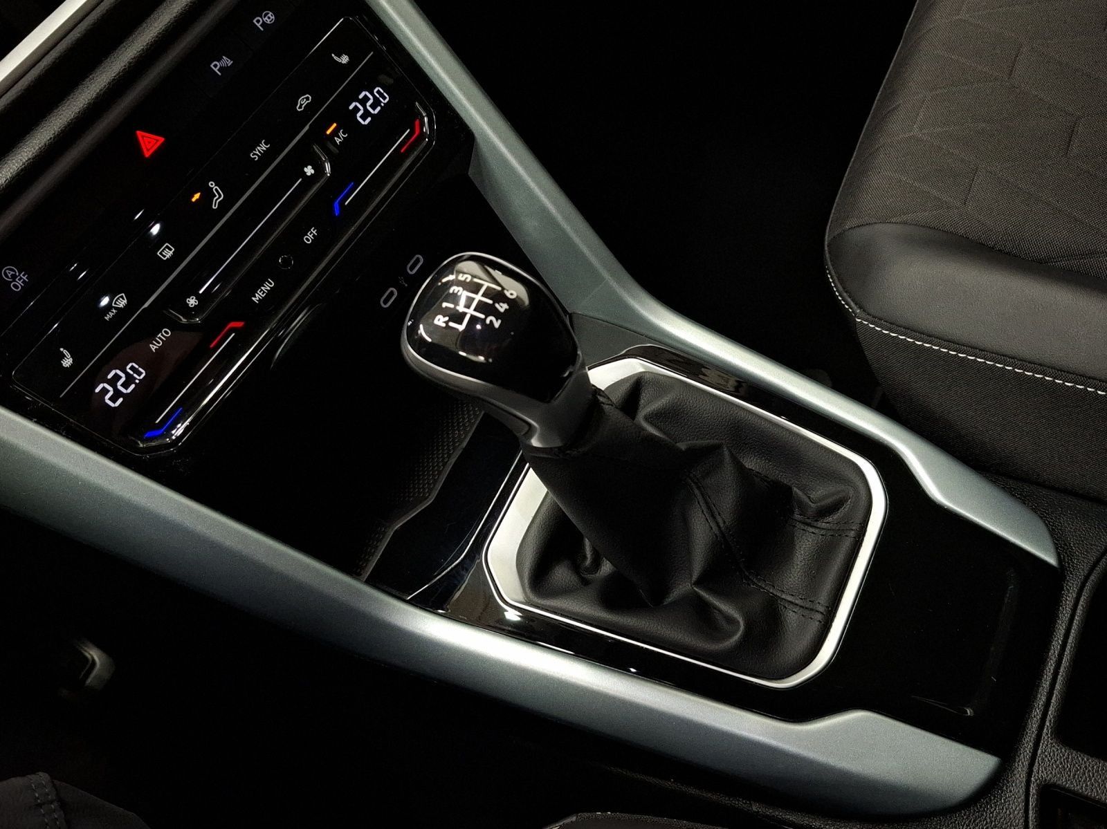 Volkswagen T-Roc - Bild 11