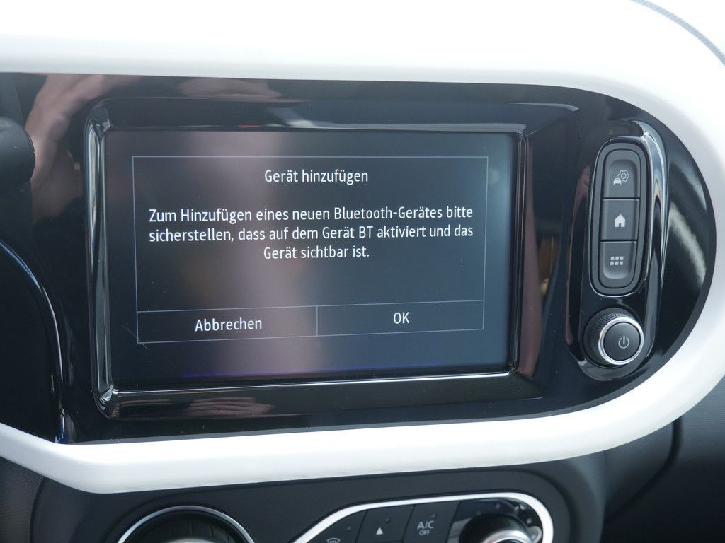 Fahrzeugabbildung Renault Twingo EQUILIBRE SCe 65