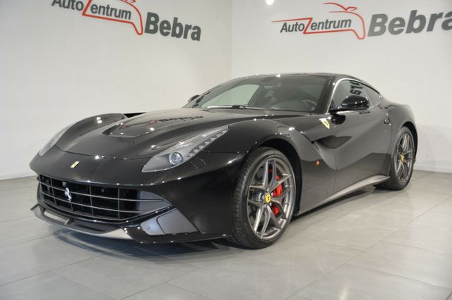 Ferrari F12 BERLINETTA/KERAMIK/KAMERA