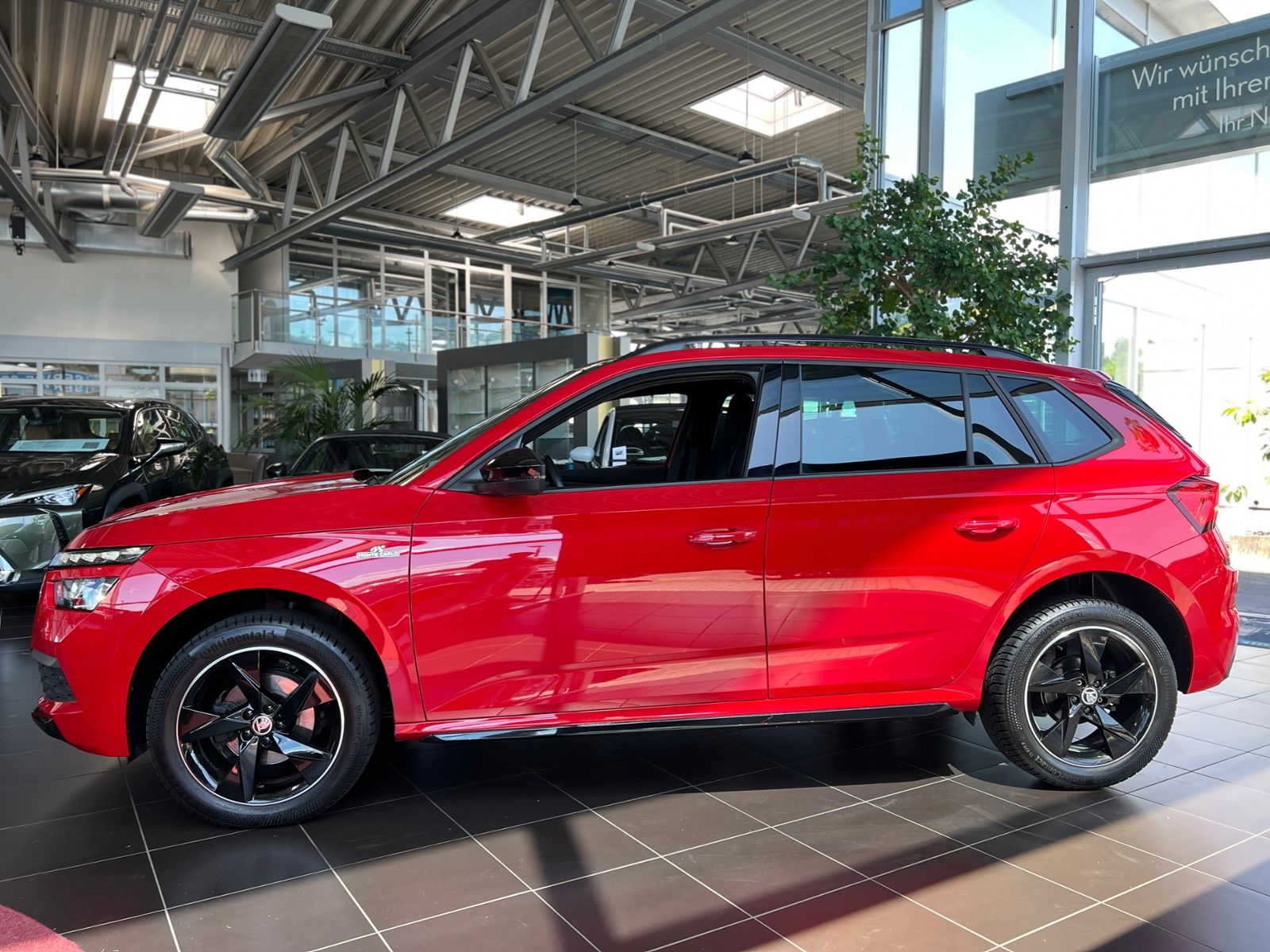 Fahrzeugabbildung SKODA KAMIQ Monte Carlo PANO LED NAV SHZ ALU