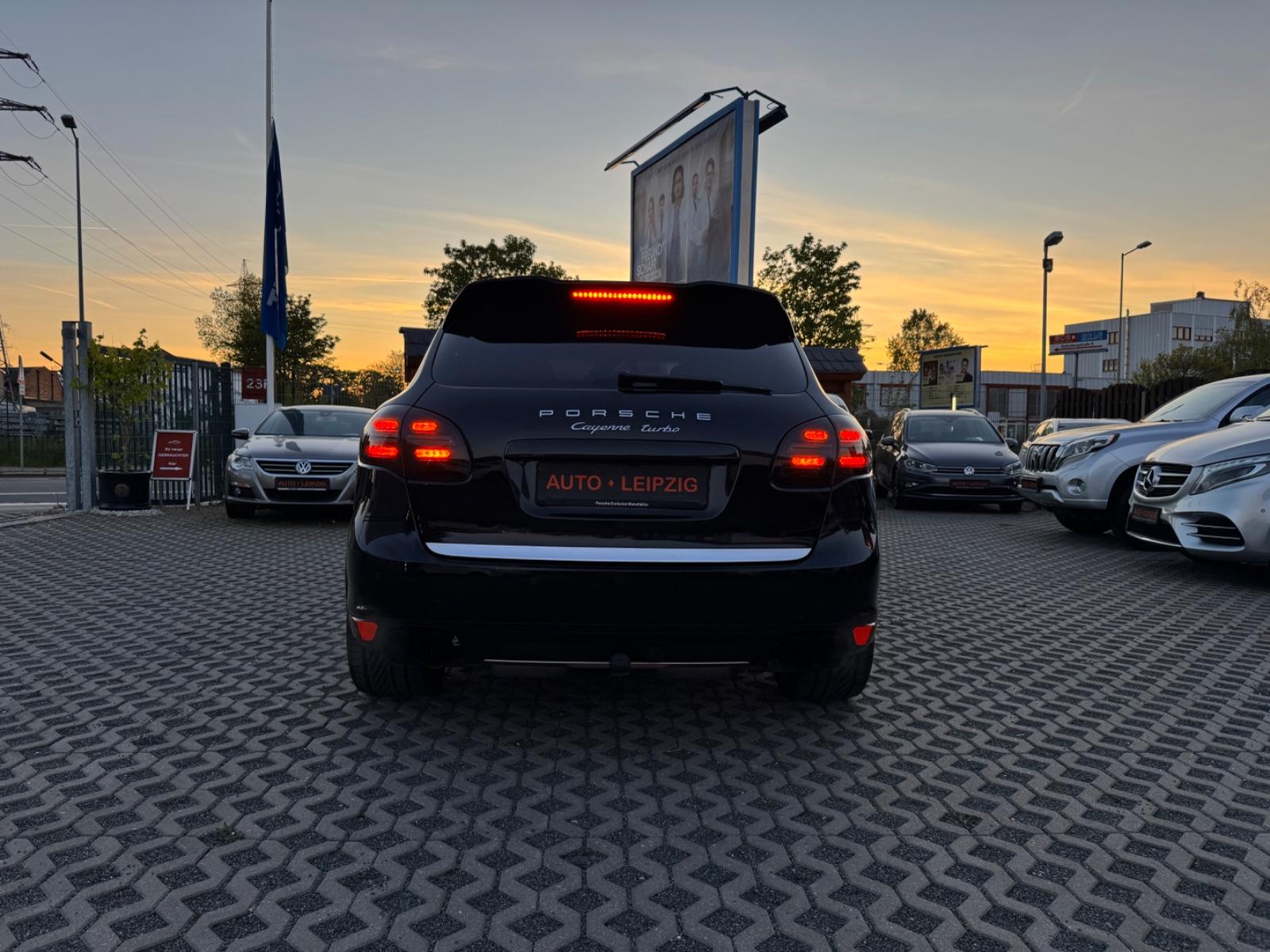 PORSCHE CAYENNE TURBO
