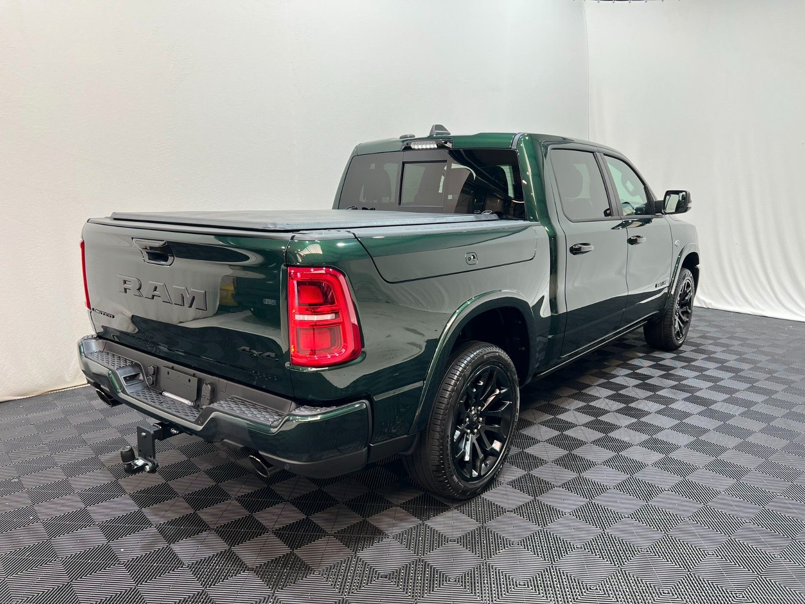 Fahrzeugabbildung Dodge RAM 1500 Limited Night  5,7L V8 HEMI