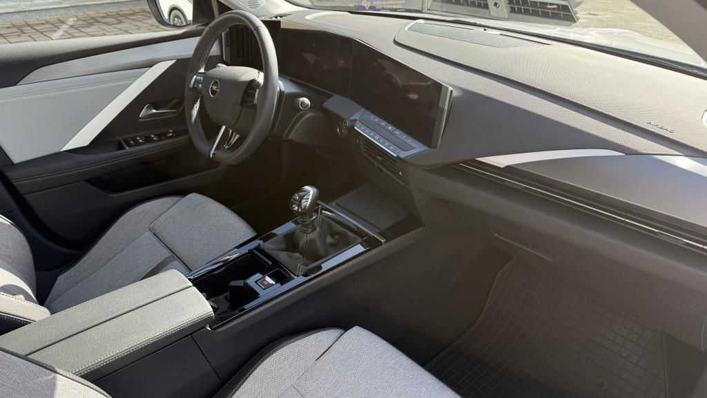 Autohaus Zimpel - Opel Astra Elegance 1.2T Klimaautomatik+Kamera+LED+SH - Bild 10 Autohaus Zimpel - Opel Astra Elegance 1.2T Klimaautomatik+Kamera+LED+SH - Bild 10