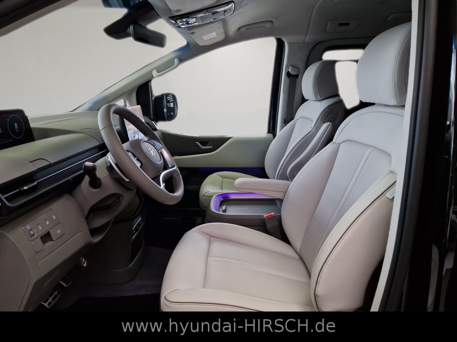 Fahrzeugabbildung Hyundai STARIA 2.2 CRDI 2WD AT SIGNATURE 7-Sitzer