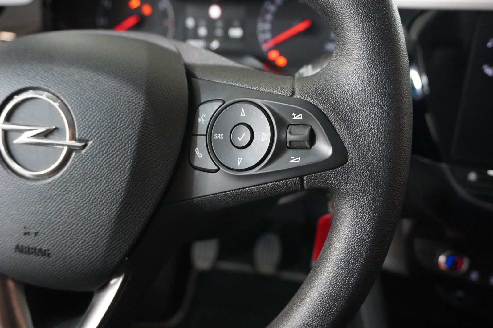 Fahrzeugabbildung Opel Corsa F 1.2 EDITION NAVI/TEMP/PDC/SPORT/DAB+