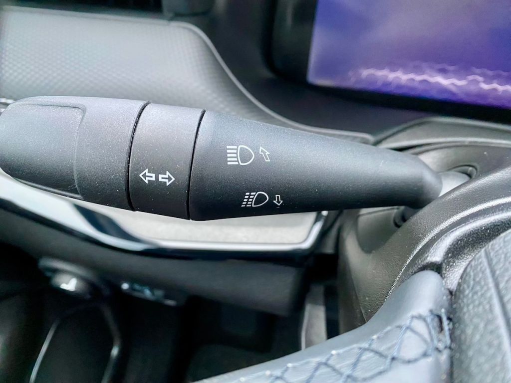 Fahrzeugabbildung Jeep Compass 1.5 Autom. Night Eagle AAC SHZ CARPLAY