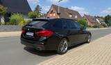 BMW 540i xDrive Touring M Paket Shadow Scheckheft  - BMW 540 in Oberhausen