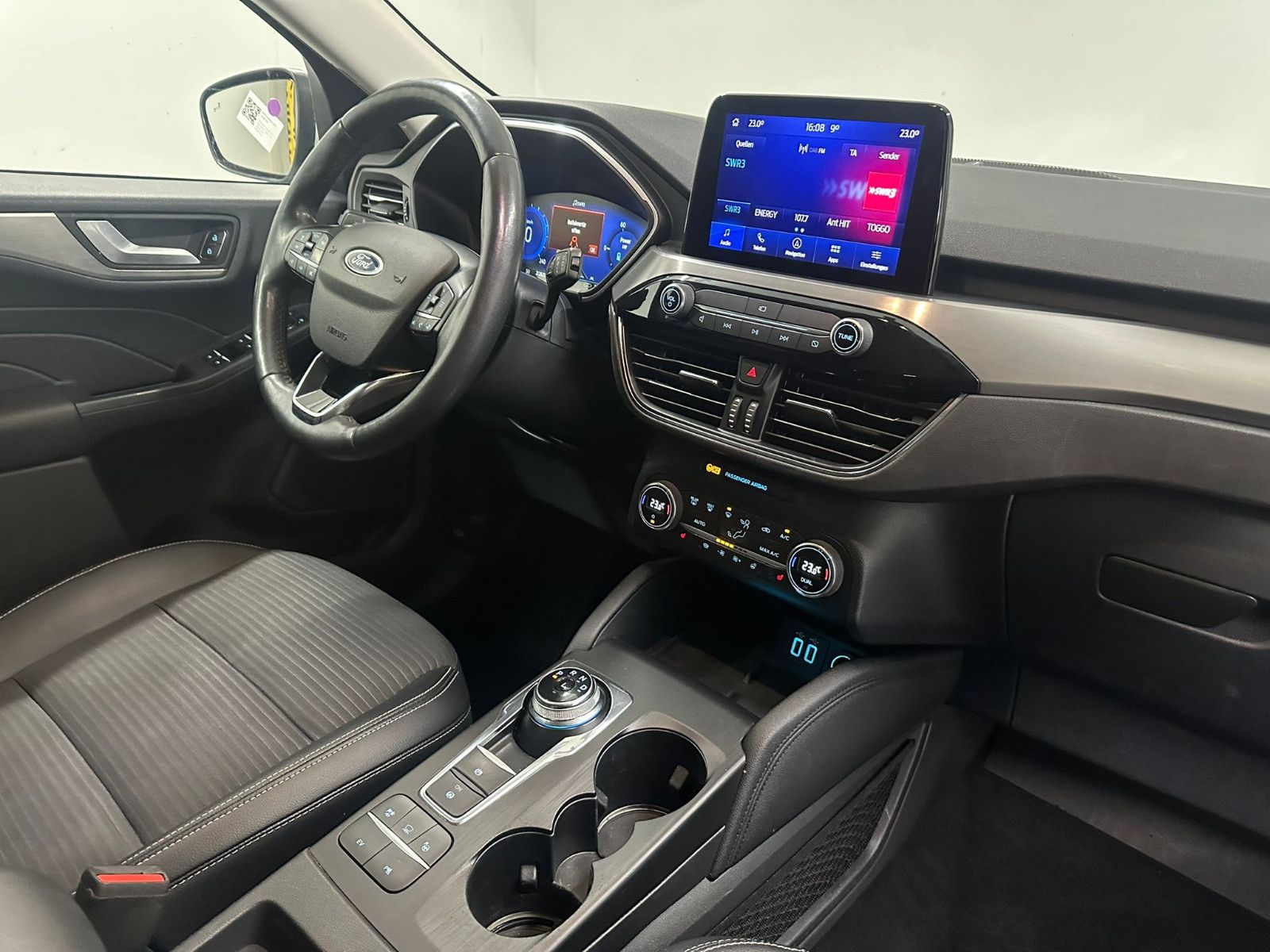 Fahrzeugabbildung Ford Kuga 2.5 Duratec PHEV Titanium X CVT*AHK*WINTER*