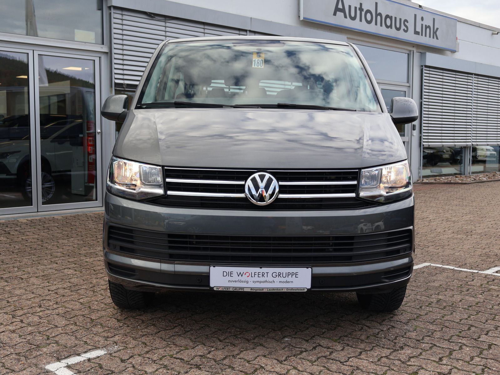 Volkswagen T6 Caravelle Comfortline 2.0 TDI DSG AHK PDC imagem 3
