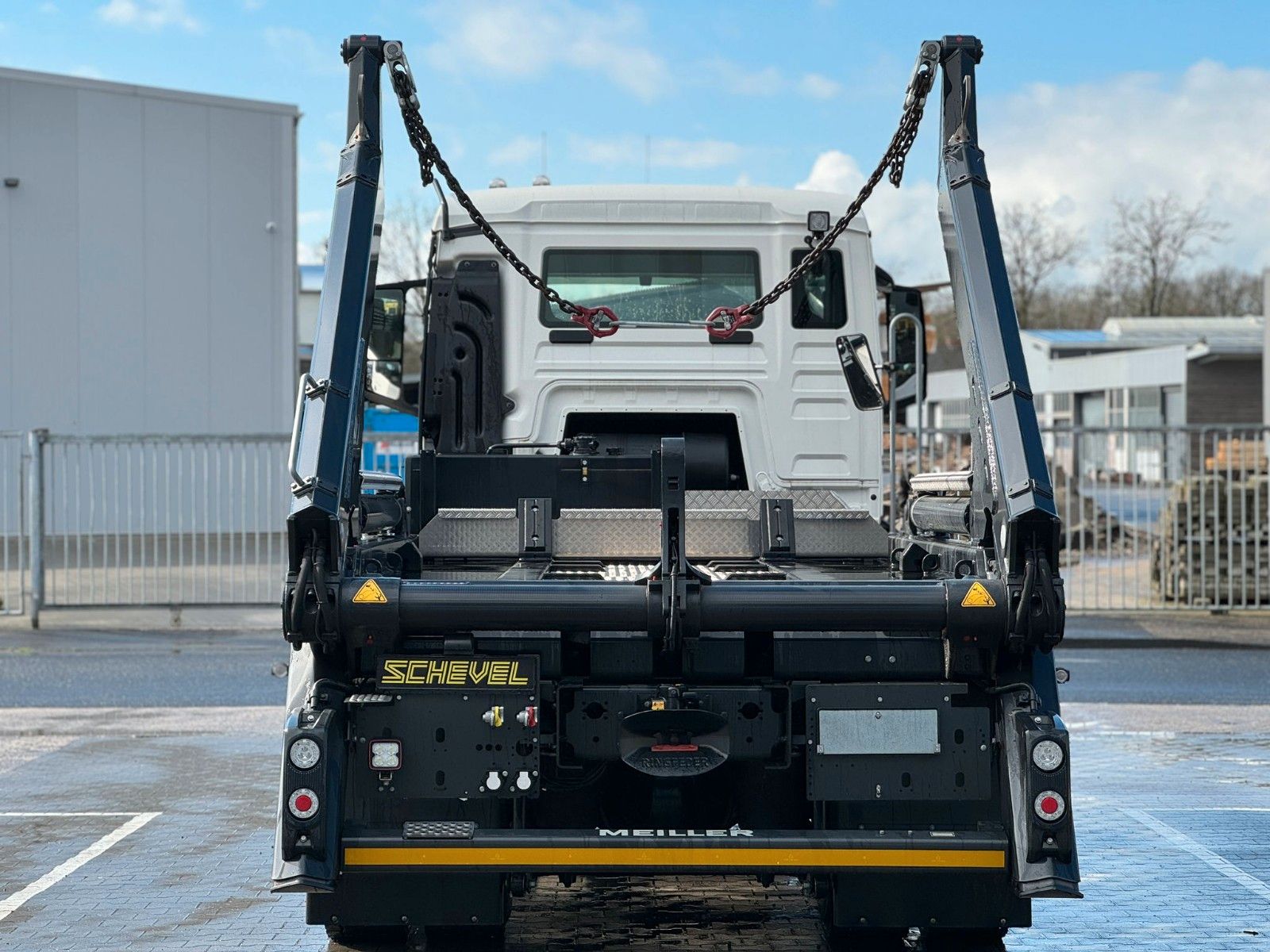 Fahrzeugabbildung MAN TGS 18.430 4x2 Absetzkipper MEILLER 12AK Funk