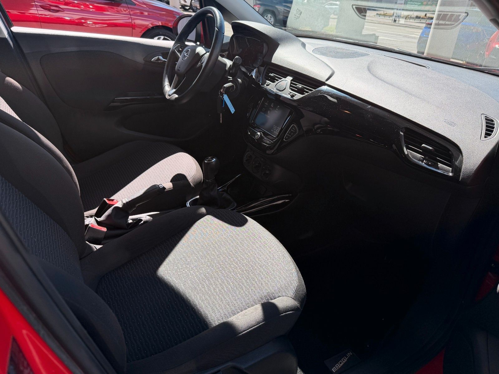 Fahrzeugabbildung Opel Corsa E Drive 90PS PDC/SHZ/LMR!