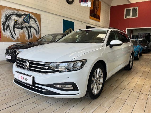 Volkswagen VOLKSWAGEN Passat Variant 2.0 TDI SCR EVO DSG Bu