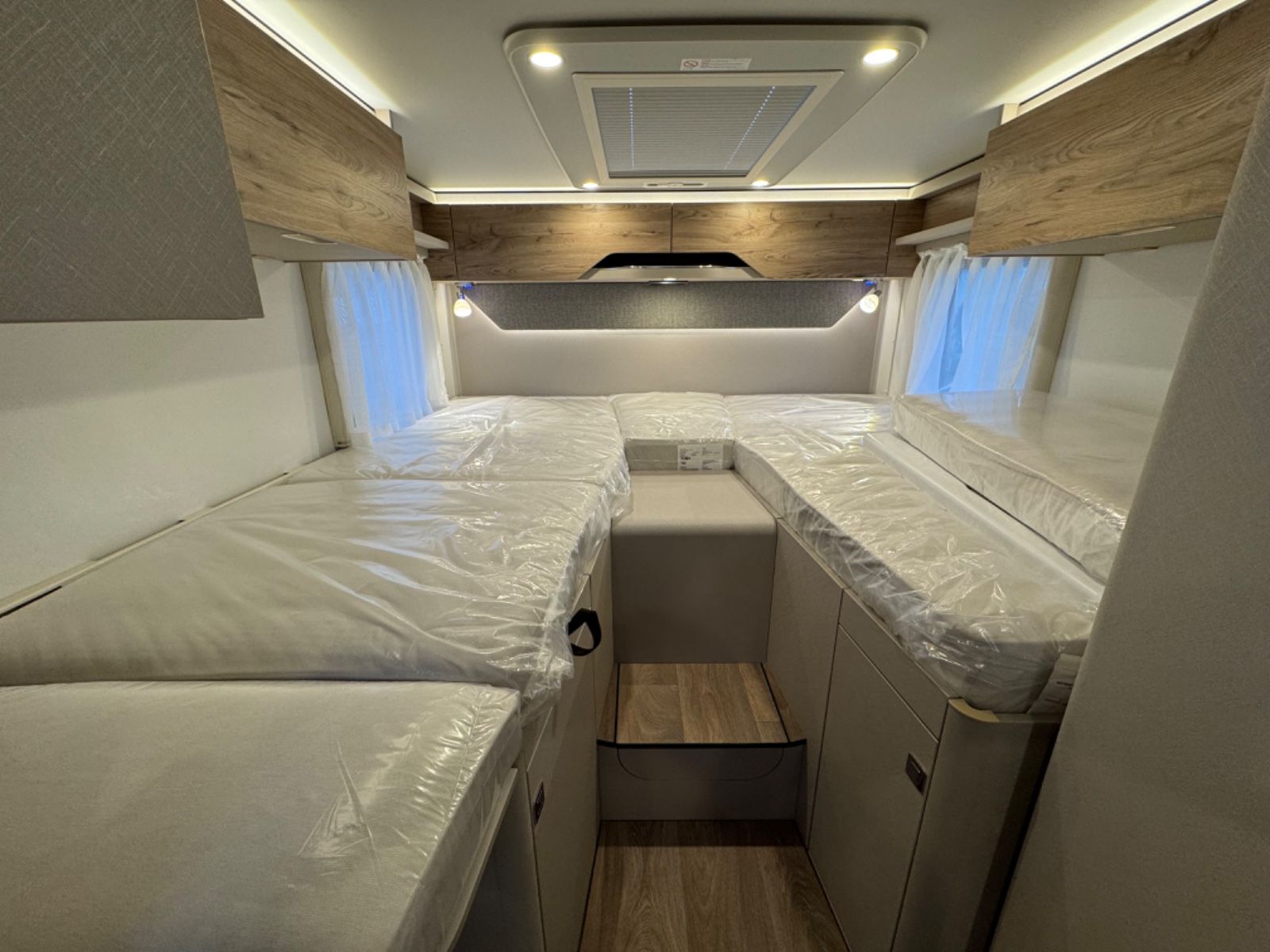 Fahrzeugabbildung HYMER / ERIBA / HYMERCAR Exsis I 580 -Pure - 16.216€ Sparen!
