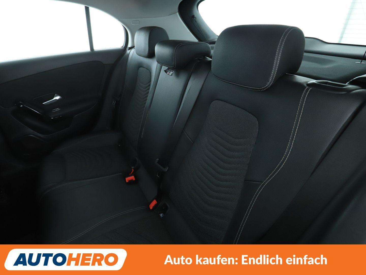 Mercedes-Benz A 180  Aut*NAVI*TEMPO*PDC*SHZ*KLIMA*GARNTIE*