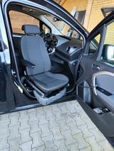 Mercedes-Benz T-Class GLA 180 d DCT -Schwenkhubsitz 