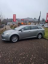 Toyota Avensis Edition Navi Kamera RELAX NEUE KUPPLUNG - Toyota Avensis in Duisburg