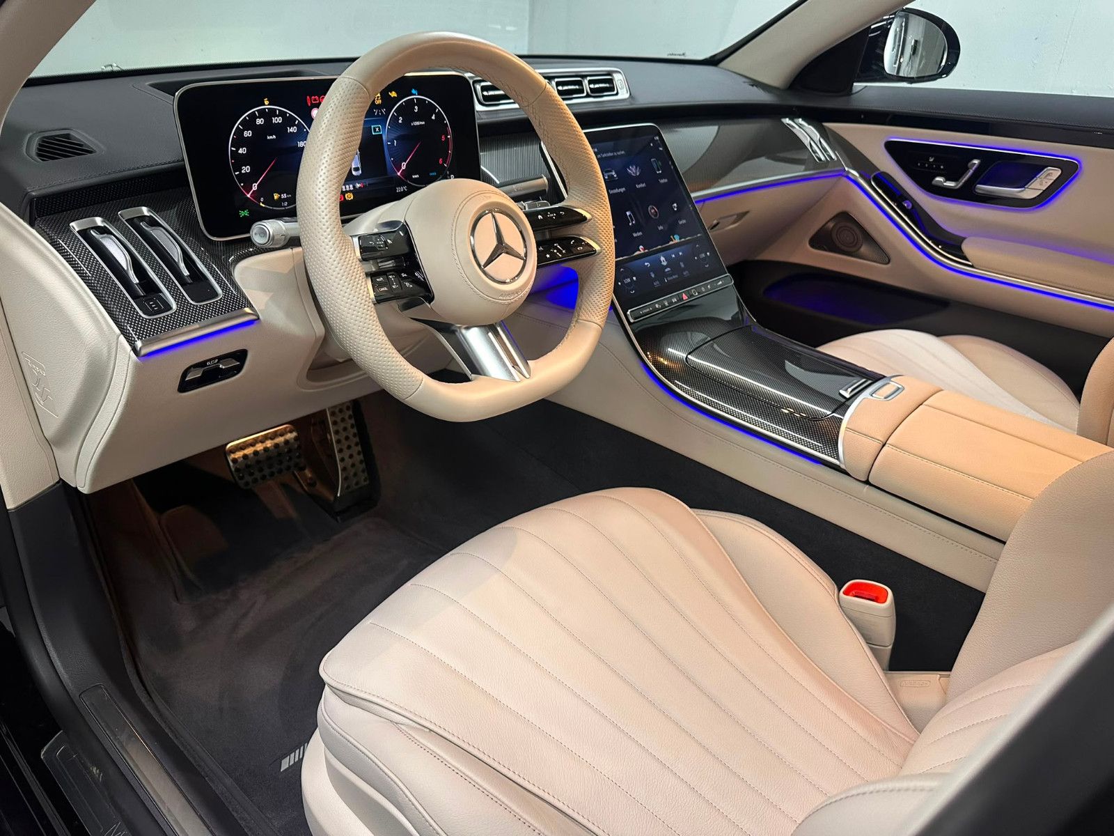 Fahrzeugabbildung Mercedes-Benz S 350 d AMG-LINE *PANO*HEADUP*3D*KEYGO*