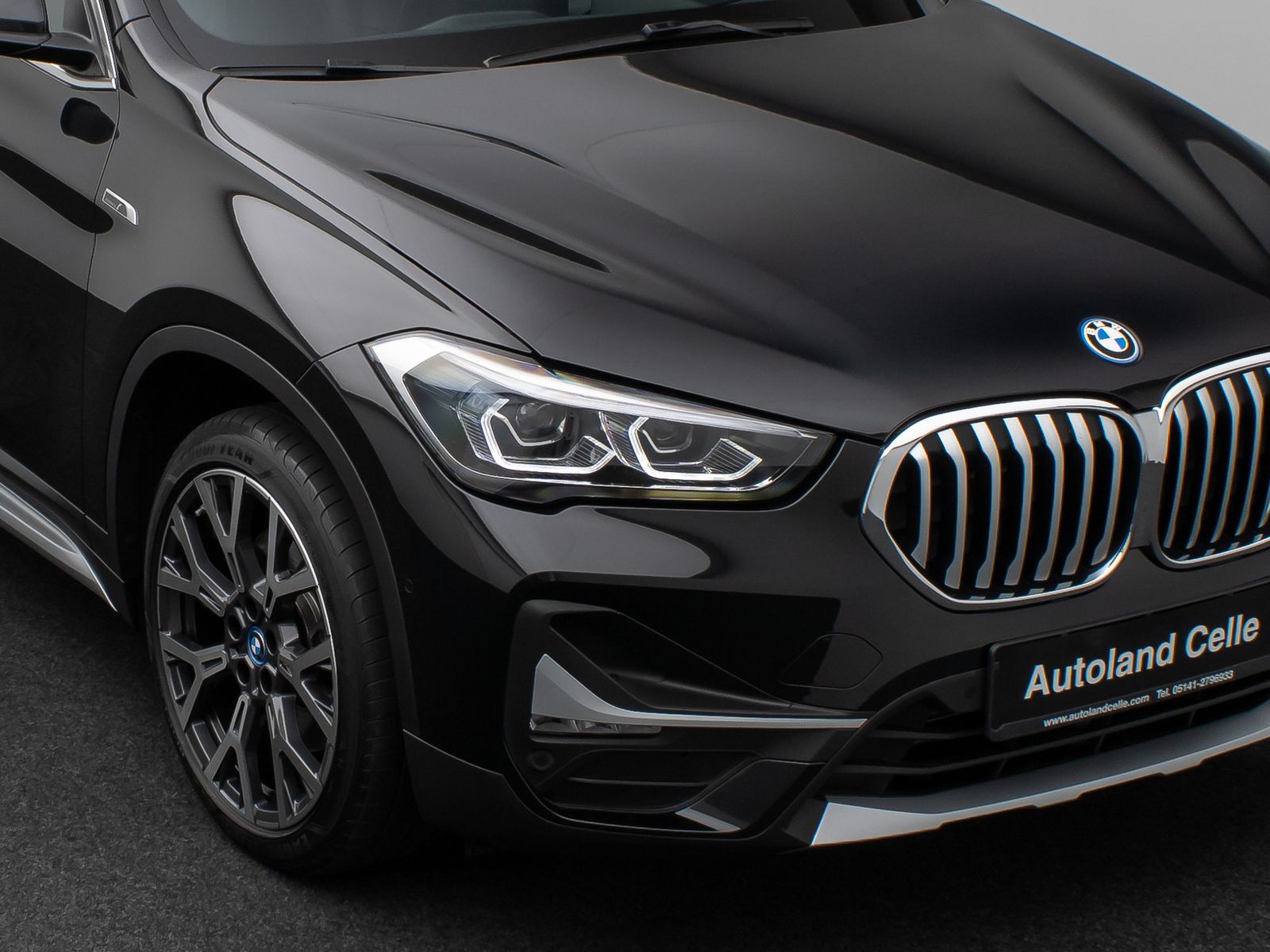 Fahrzeugabbildung BMW X1 xD25e xLine Kamera HUD DAB H/K Komfort Sport