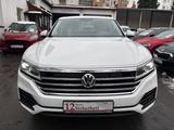 Volkswagen Touareg 3.0 TDI V6 4Motion ALLRAD AHK NAVI LED - VW Touareg Gebrauchtwagen in Kassel