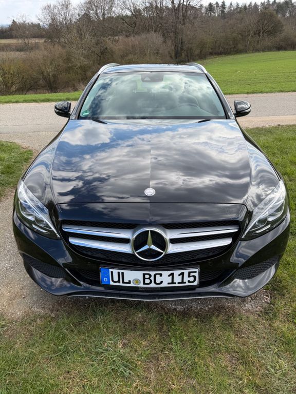 Image of Mercedes-Benz C 220