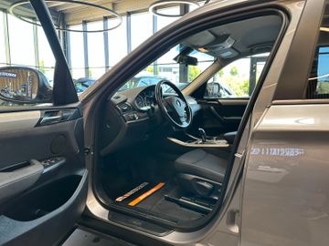 BMW X3 *xDrive*TEMPO*NAVI*2-ZONEN*BI-XENON*