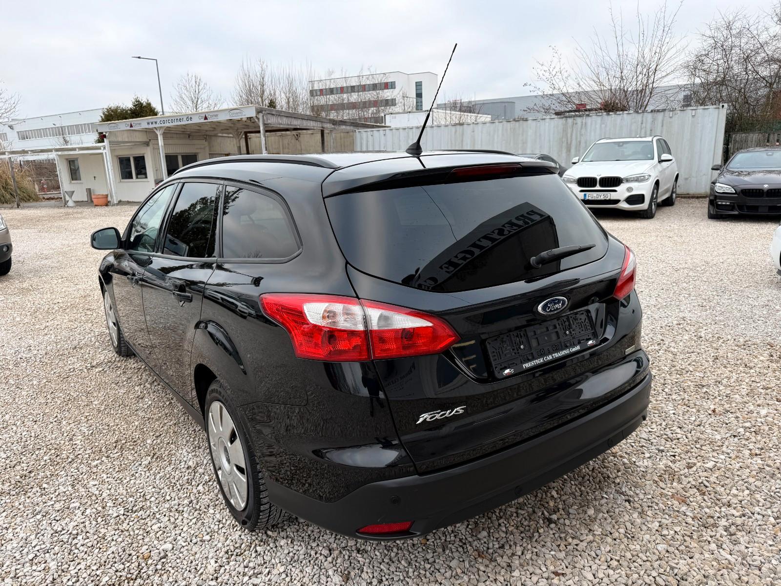 Ford Focus 2014 — engine 998 cm³, 125 HP (92kW)
