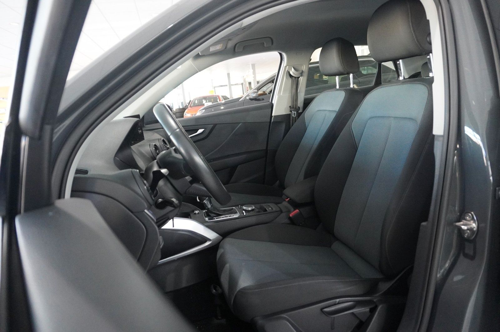Fahrzeugabbildung Audi Q2 1.0 TFSI ULTRA S-TRONIC KLIMA/SHZ/PDC/19"