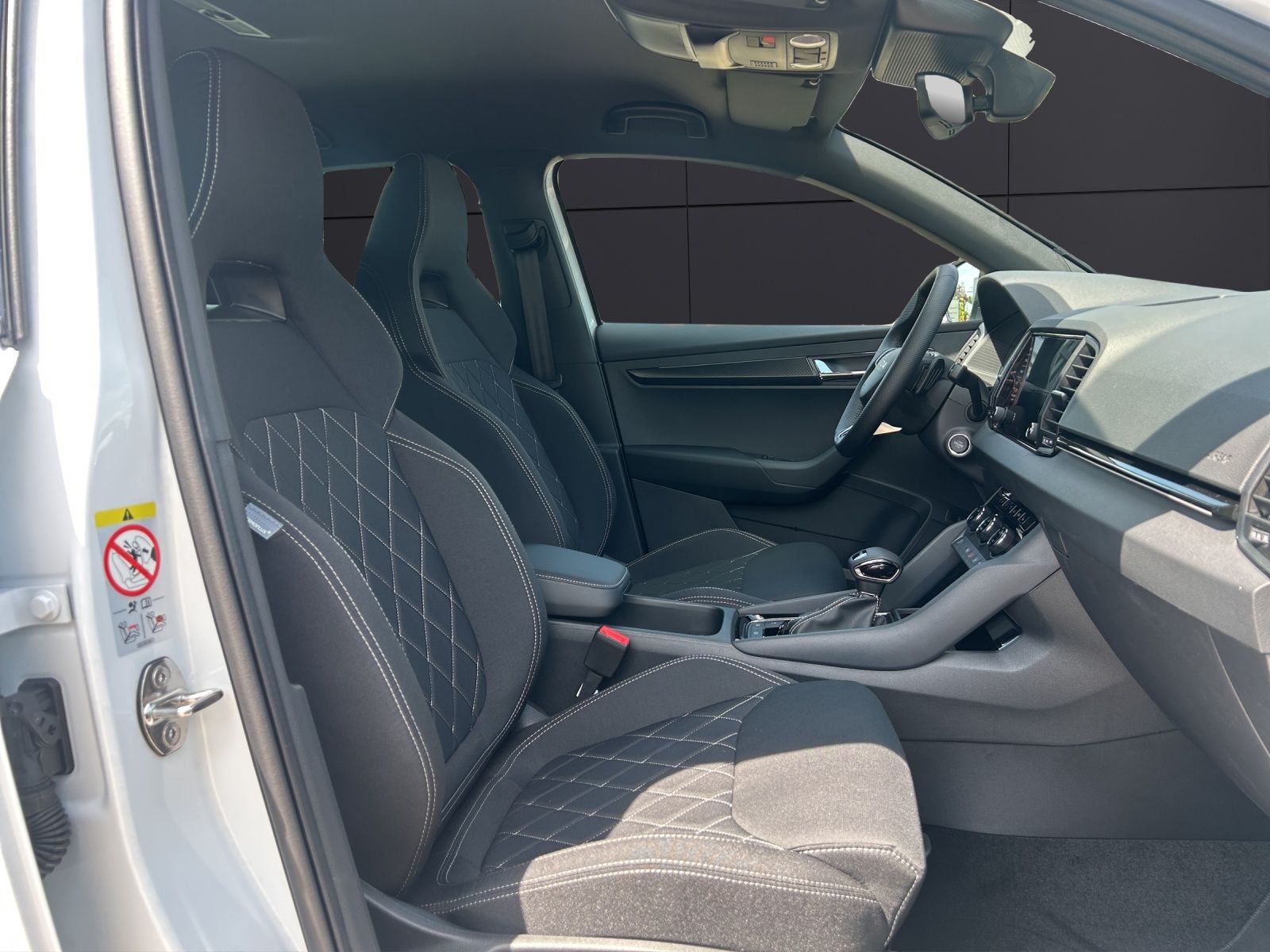 Fahrzeugabbildung SKODA Karoq 2.0 TDI Sportline MATRIX AHK