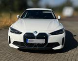 BMW i4 eDr40-Garantie 07/27, neue E-Maschine,HEAD - weiße BMW i4