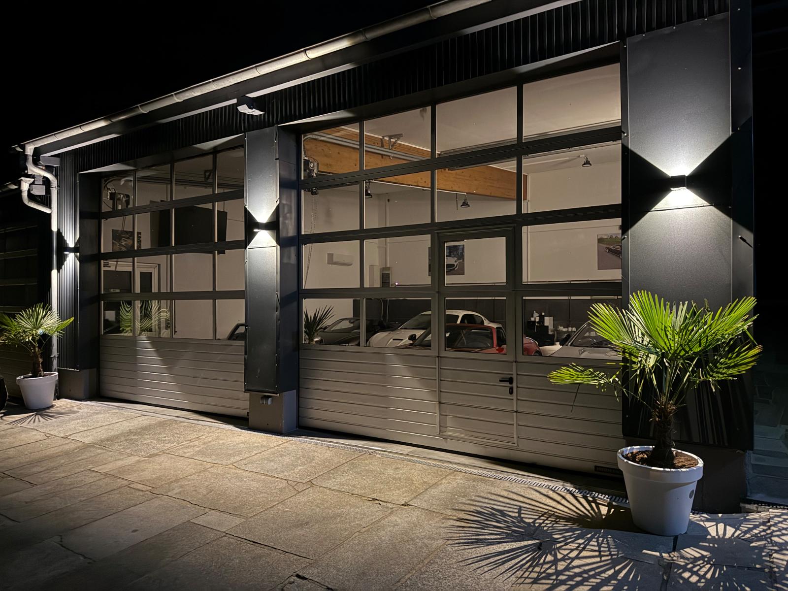 showroom-image-top