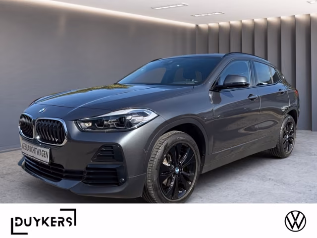 BMW X2 sDrive18i Advantage Plus PANO AHK NAVI