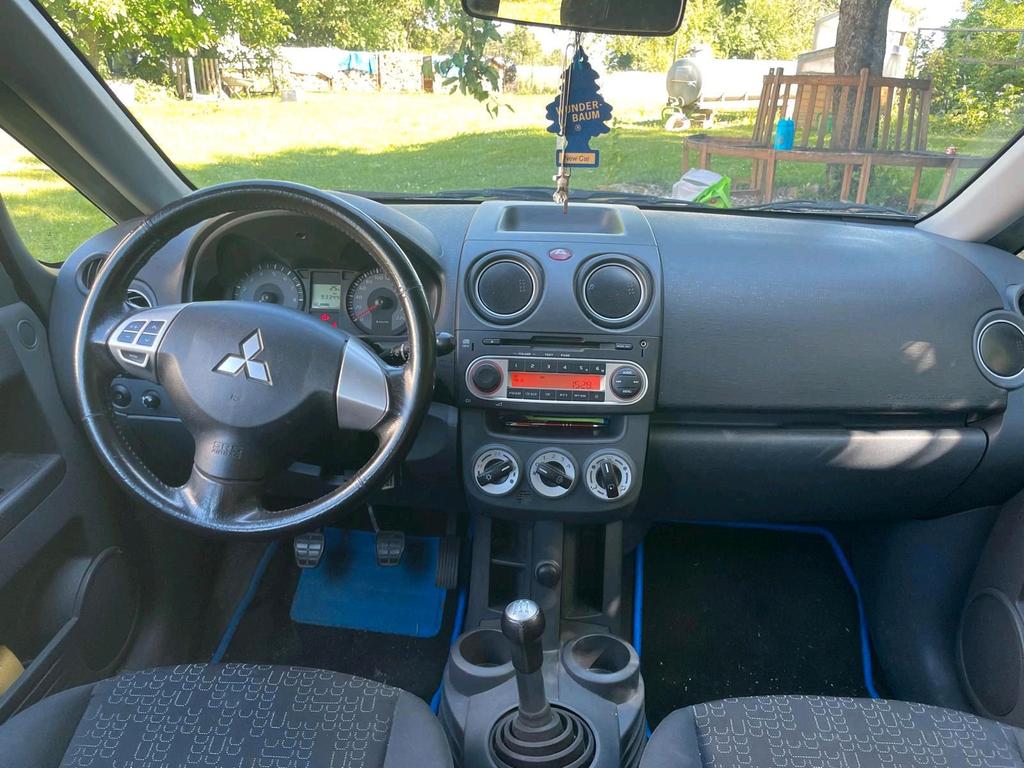 Mitsubishi Colt