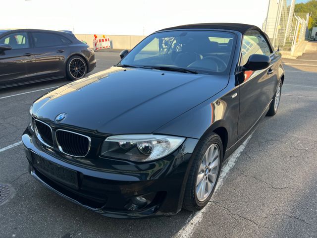 BMW 118d Cabrio Teilleder PDC 2 HAND