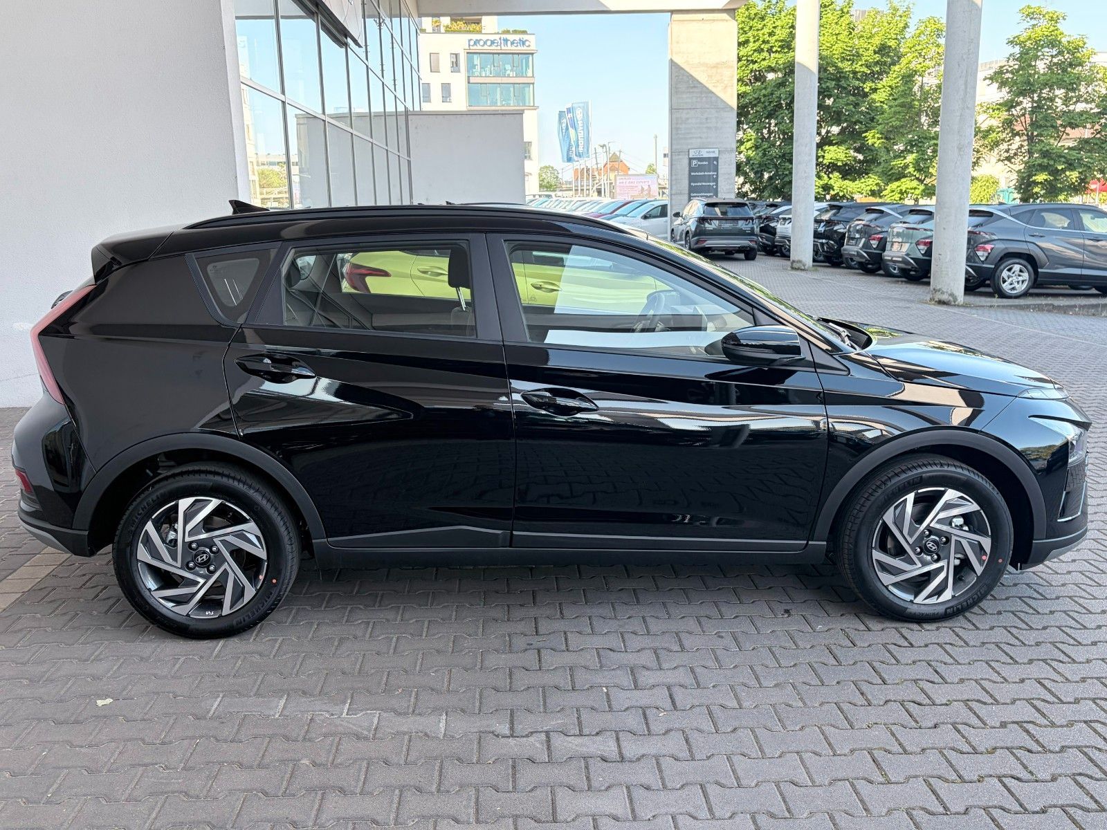 Fahrzeugabbildung Hyundai Bayon 1.0 T-GDI Trend LED,Navi,SHZ,Kam.,PDC,AUT