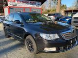 Skoda Superb Combi Elegance 4x4/3.6 V6 TÜV NEU - Skoda Superb 3T mit Benzin-Antrieb