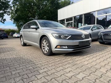 Volkswagen Passat Variant - 4