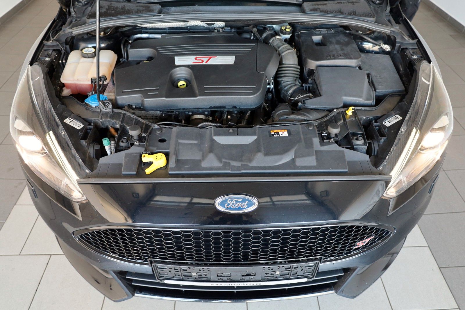 Fahrzeugabbildung Ford Focus Turnier ST Leder,Navi,Xenon,SH,PDC,SR+WR