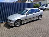 BMW E36 Compact 316i / 1.9 / 105 PS M - Paket - BMW 316: 316i M Paket