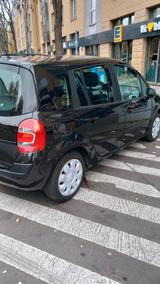 Renault  Grand Modus 1,2  2008 Schwarz - Renault Grand Modus von privat