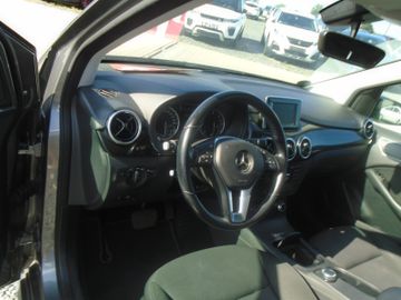 Mercedes B 180 - 10