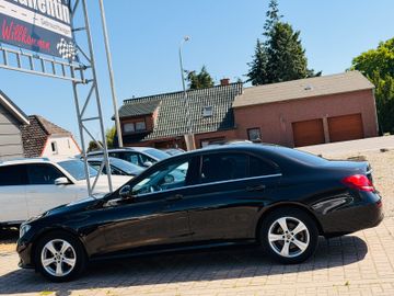 Mercedes E 200 - 4